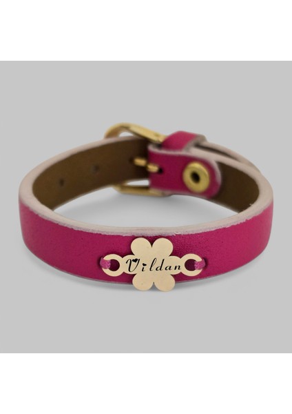 14 Ayar Plakalı Altın Çiçek Motifli Özgün Derili Kız Çocuklara Özel Isim Bilekliği-383İsim-PEMBE