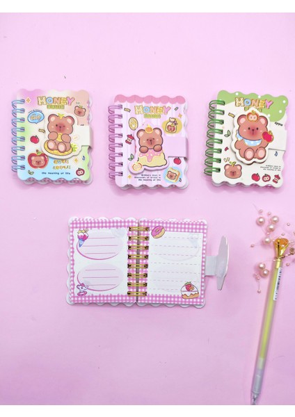 Honey Bear Cırtlı Cep Boy Sevimli Ayıcık Mini Not Defteri (7x8 Cm) - Yeşil