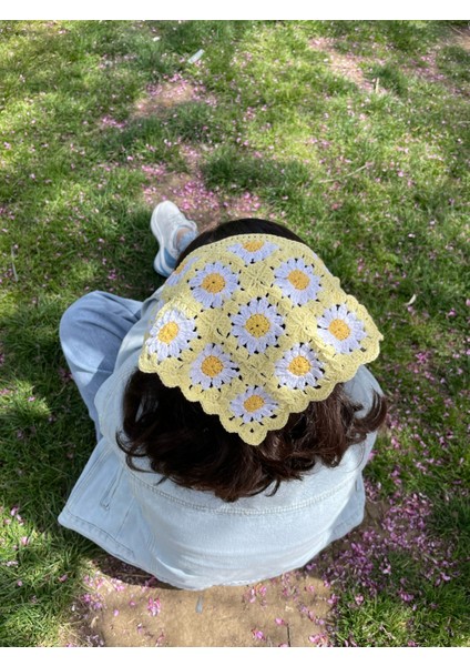 Papatya Motifli Örgü Bandana