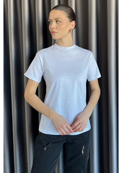 Dik Yaka Kadın Tişört P-00016360