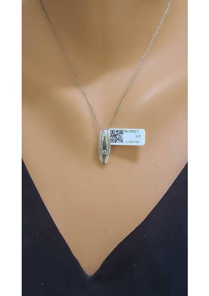 925 Ayar Gümüş Çift Sıra Oluklu Tektaşlı Model Kolye