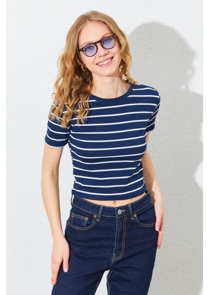 Kadın Lacivert-Beyaz (25512) Bisiklet Yaka Çizgili Kısa Kollu Full Likra Ribana Tişört fırsatları