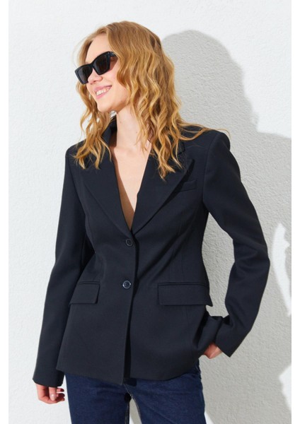 Kadın Siyah Beli Oturtmalı Çift Düğmeli Blazer Ceket
