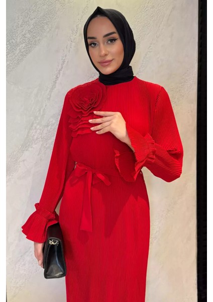 Bel Kuşaklı Gül Detaylı Tesettür Piliseli Elbise P-00015620