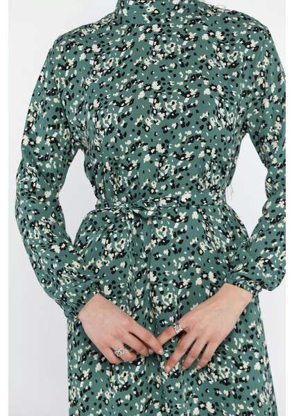 Bel Kuşaklı Desenli Viskon Tesettür Elbise P-00015309 fırsatları