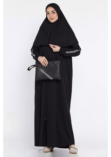 Kadın Pratik Başörtülü ve Çantalı Taş Işlemeli Penye Kumaş Namaz Elbisesi P-00015145