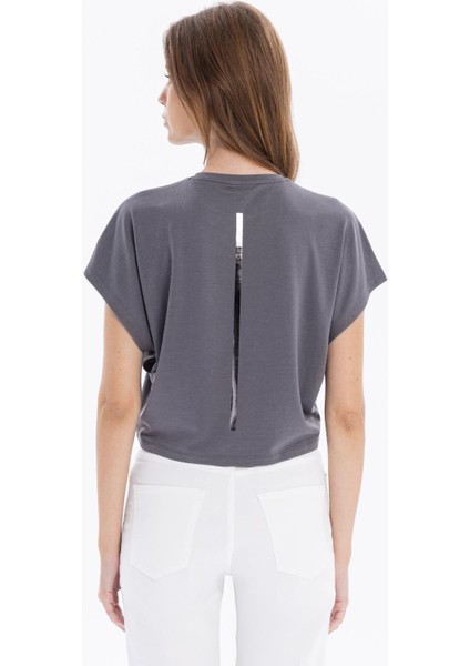 Bisiklet Yaka Çizgi Detaylı Oversize Yarasa Kol Kadın T-Shirt modelleri