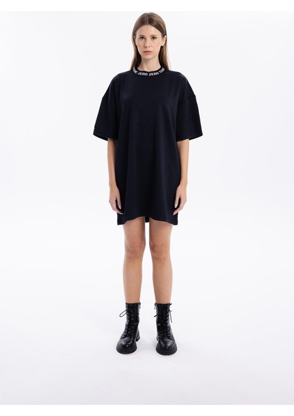Yakası Zero Nakışı Oversize Kadın Elbise