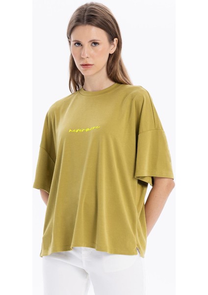 Bisiklet Yaka Oversize Sırtı Açık Kadın T-Shirt