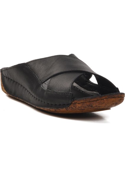 Siyah Deri Kadın Terlik 001 Z