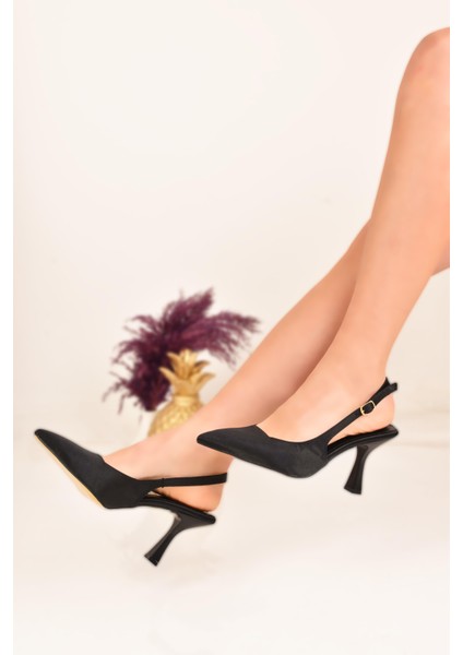 Kadın Rugan Ovis Sivri Topuklu Ayakkabı fiyatları