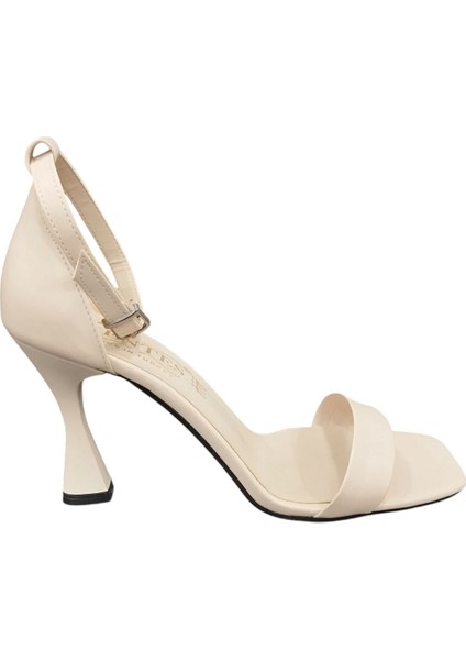6391001Z Tek Bant 8 cm Kalın Topuklu Kadın Klasik Topuklu Ayakkabı