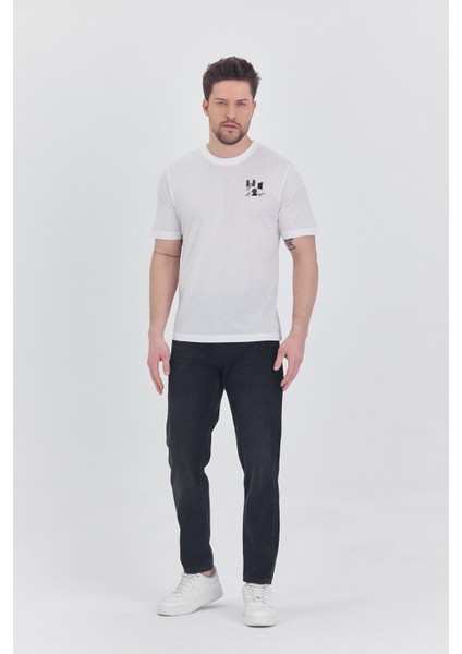 Basic Erkek T-Shirt Beyaz Kısa Kollu Erkek Tişort Nakış Detaylı modelleri