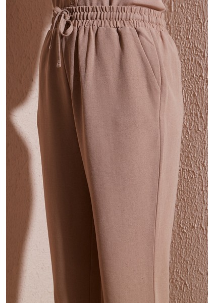 Relaxed Fit Normal Bel Düz Paça Pantolon Bayan Pantolon 25Y0550K1 fırsatları