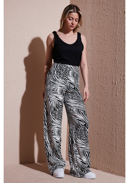 Desenli Regular Fit Yüksek Bel Bol Paça Pantolon Bayan Pantolon 25Y0179K1 fiyatları