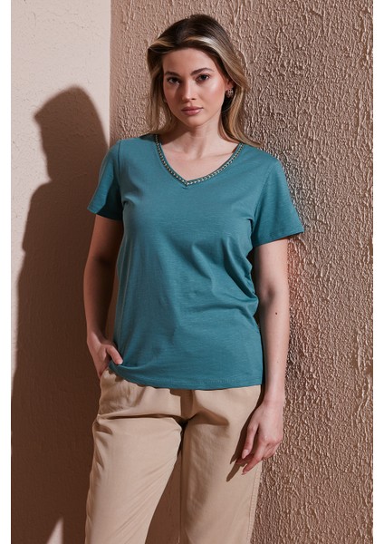Pamuk Regular Fit V Yaka T Shirt Bayan T Shirt 25Y0478K1 fiyatları
