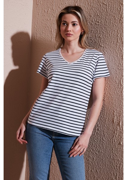 Pamuk Regular Fit V Yaka T Shirt Bayan T Shirt 25Y0478K1