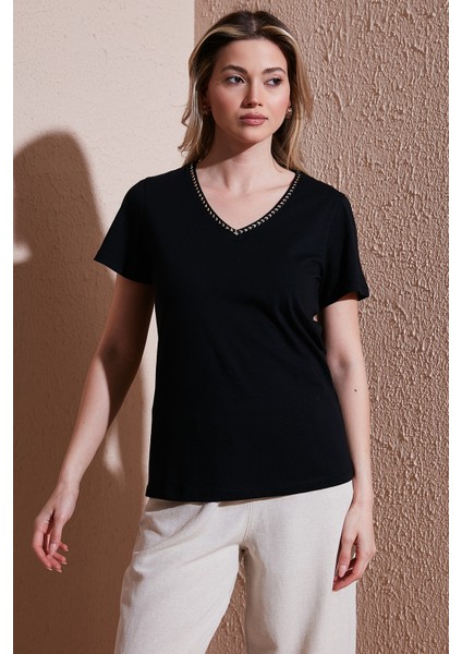 Pamuk Regular Fit V Yaka T Shirt Bayan T Shirt 25Y0478K1 fiyatları
