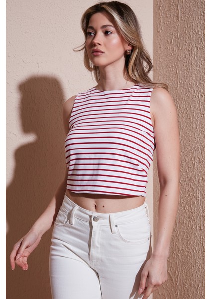 Pamuklu Slim Fit Bisiklet Yaka Crop Bayan Crop 25Y0326K1