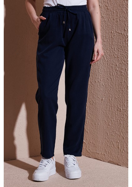 Comfort Fit Yüksek Bel Düz Paça Pantolon Bayan Pantolon 25Y0477K1 fiyatları