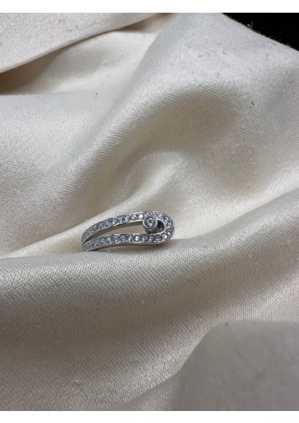 Ithal Taşlı Çubuklu Kadın Gümüş Yüzük