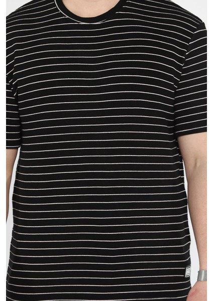 Erkek Çizgi Desenli Bisiklet Yaka Likralı Tişört P-00015555 fırsatları