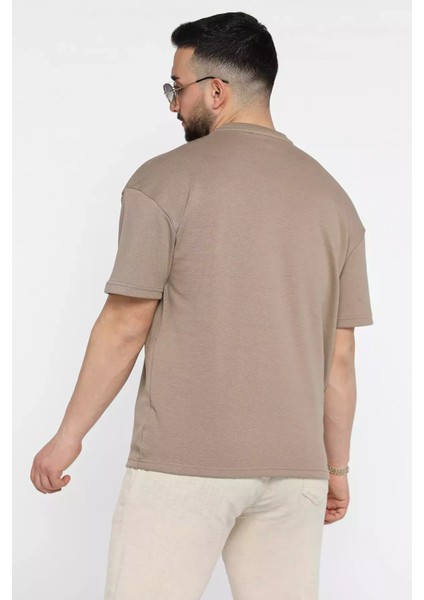 Bisiklet Yaka Nakışlı Erkek Tişört P-00015556 modelleri