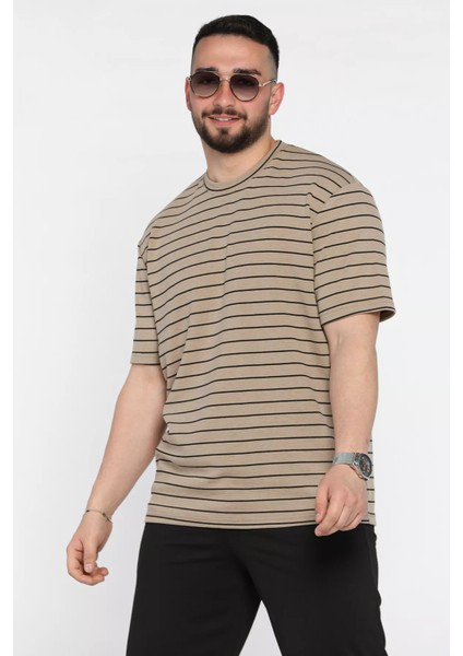 Erkek Çizgi Desenli Bisiklet Yaka Likralı Tişört P-00015555