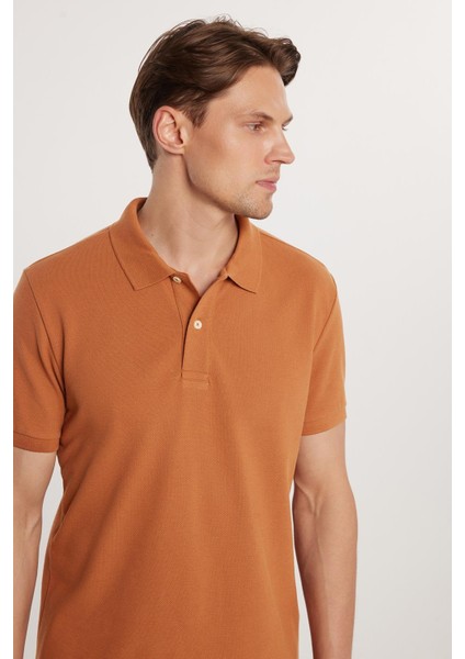 Erkek Slim Fit Dar Kesim Pamuk Düz Pike Kahverengi Polo Yaka Tişört fiyatları