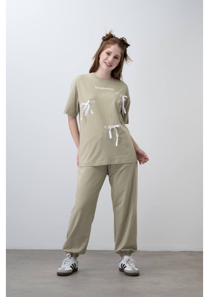 Kız Çocuk Fiyonk Detaylı Tshirt