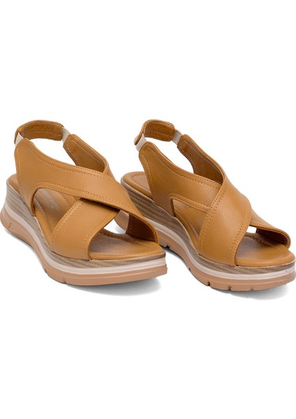 Elit KOC25-62 Kadın Dolgu Topuk Sandalet Taba
