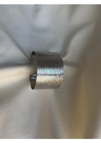 Tırtıklı Plaka Kelepçe Bileklik fırsatları