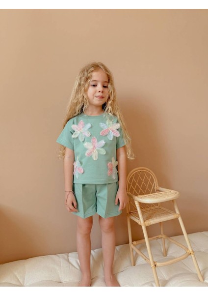 Yigit Butik Çiçek Işlemeli Şortlu Kız Çocuk Takım