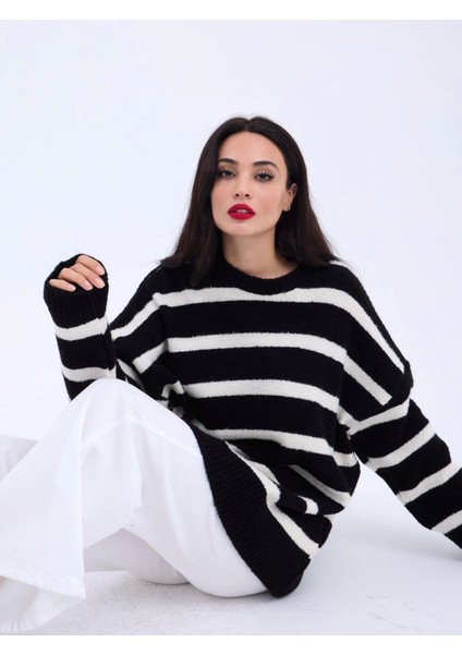 43111 Triko Çizgili Salaş Kazak-Siyah-Ekru modelleri