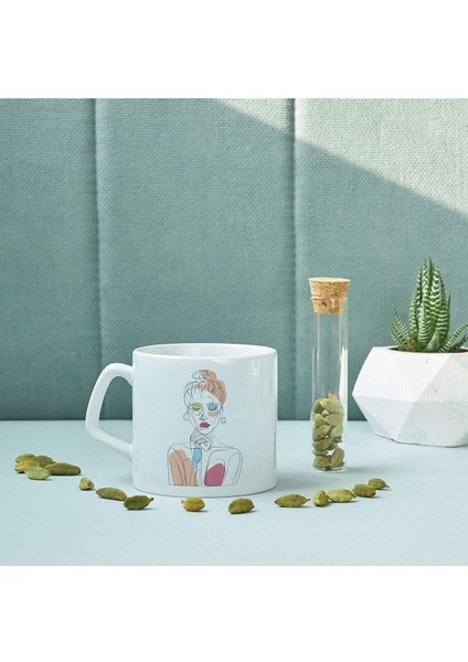 Line Art Düşünen Kız Tasarımlı Porselen Kupa Bardak 7, 5 cm Yüksekliğine ve 8 cm Çapına