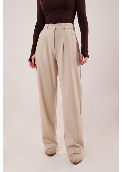 Premium Model Oturtmalı Krem Pantolon