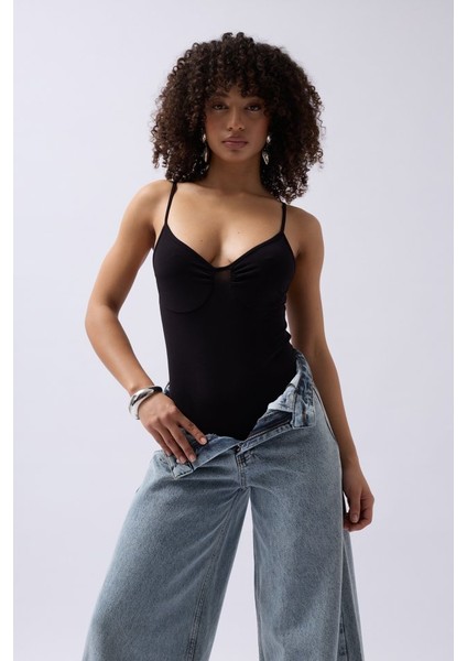 Önü Büzgülü Askılı Bodysuit