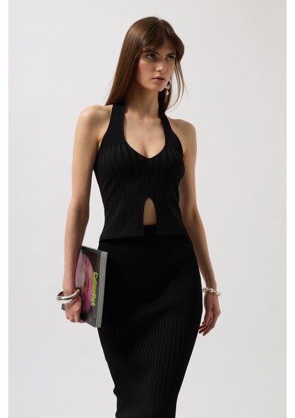 V Detay Dokulu Crop Bluz