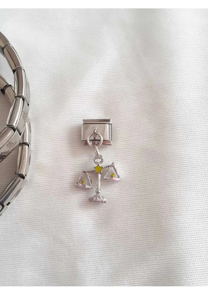 Çelik Terazi Figürlü Italyan Charm