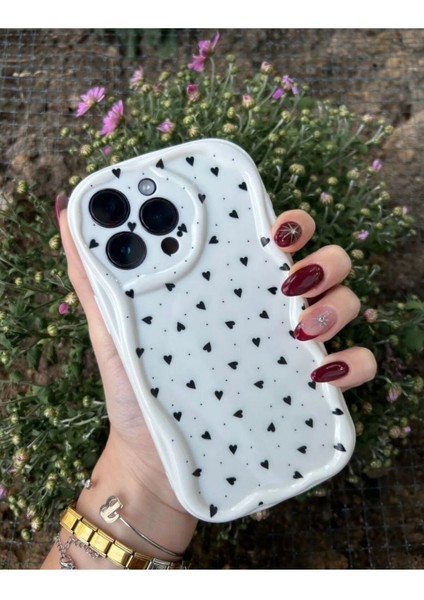 IPHONE 14 Pro Siyah Kalpler Baskı Desenli Silikon Kılıf