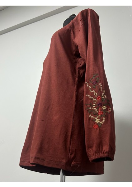 Kadın Rikralı Anne Penye Orta Yaş ve Üzeri Kolu Nakışlı Lastikli Büzgülü Yaka Bluz fırsatları