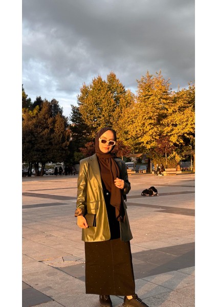 Taş Detaylı Etek Siyah