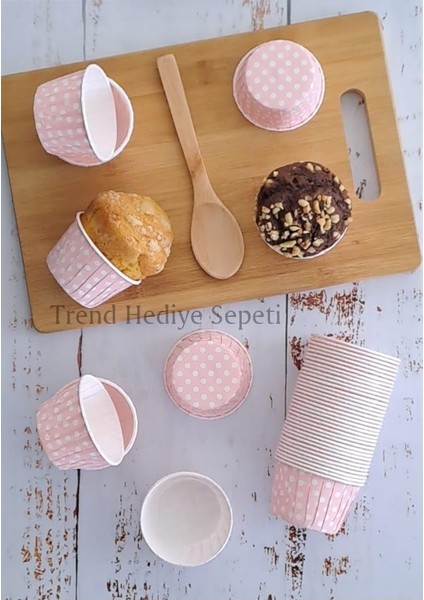 Hediye Sepeti 50'li Açık Pembe Puantiyeli Muffin Kek Kalıbı, Kek Kapsülü Cupcake Kalıbı, Airfryer Uyumlu
