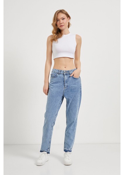Armalıfe 2402 Paçası Eskitme Mom Denim Kadın Pantolon fiyatları