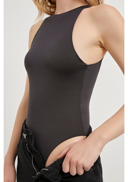 Bisiklet Yaka Kolsuz Bodysuit fırsatları
