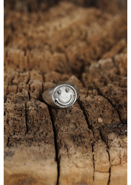 Otantik Emoji Tasarımlı Ayarlamalı Kadın Yüzük