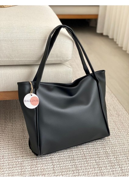 Büyük Boy Yumuşak Derili Kadın Çantası