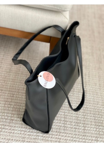 Büyük Boy Yumuşak Derili Kadın Çantası modelleri