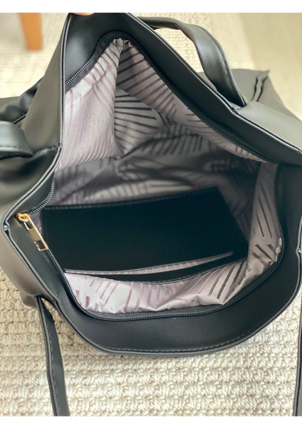 Büyük Boy Yumuşak Derili Kadın Çantası indirimleri