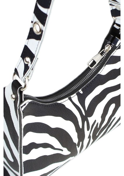 Kadın Zebra Desenli Baguette Çanta 195